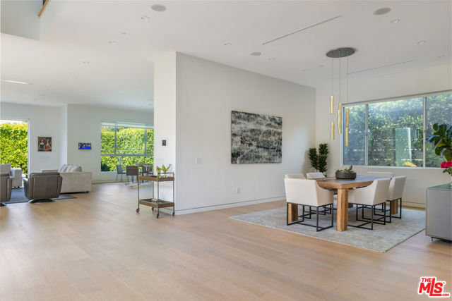 Image 9 of 31 For 139 Edinburgh Avenue