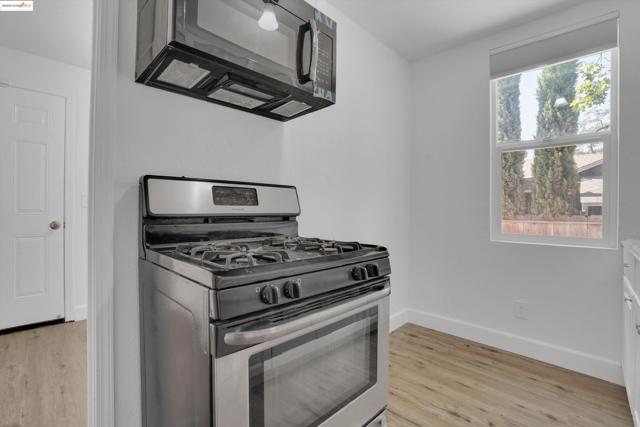 3208 Hosie Ave, Byron CA: https://media.crmls.org/mediaz/28c86457-b6c6-4321-a977-5813d7d1c36b.jpg