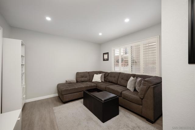 11944 Avenida Marcella, El Cajon CA: https://media.crmls.org/mediaz/28c969e3-8384-4380-b8ef-9abce3f8508f.jpg