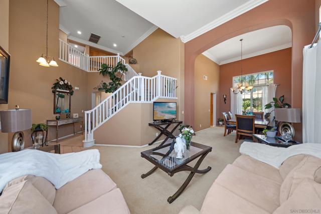 7387 Carrollton Pl, Corona CA: https://media.crmls.org/mediaz/28ca194d-2739-4493-ba21-46da37aa4466.jpg
