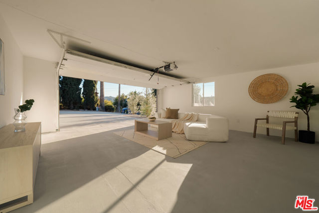 20877 Kelvin Place photo 35