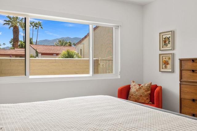 2077 S Caliente Drive, Palm Springs CA: https://media.crmls.org/mediaz/28caf3d3-ec36-40d9-acde-4dcbcf0c1aab.jpg