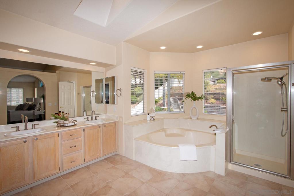 14371 Silver Heights - photo 15