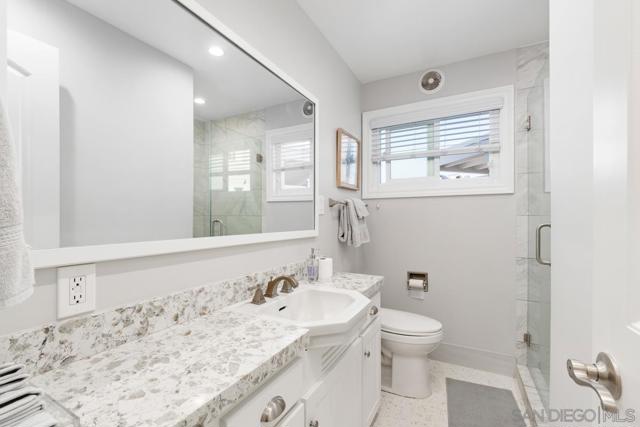 Image 37 of 48 For 850 Olive Avenue