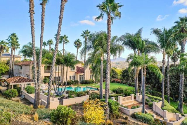 7345 Vista Rancho Ct, Rancho Santa Fe CA: https://media.crmls.org/mediaz/28ceb975-b62a-491b-8584-b98b71fdff4f.jpg
