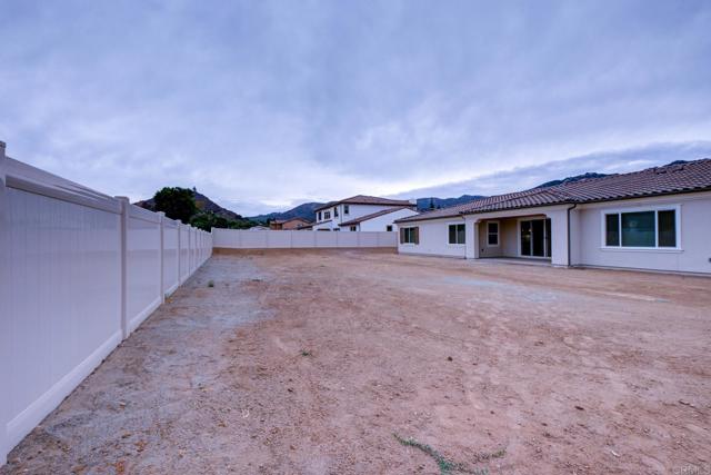 Detail Gallery Image 34 of 38 For 2981 Orchard Glen, Escondido,  CA 92026 - 5 Beds | 4 Baths