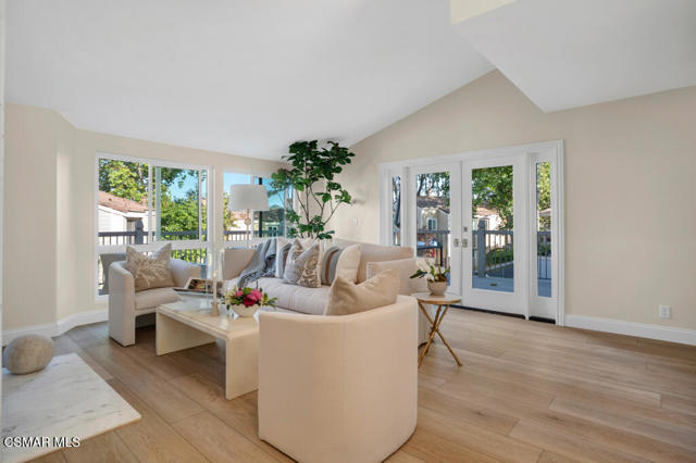 1228 S Westlake Boulevard, Westlake Village CA: https://media.crmls.org/mediaz/28d034a9-1429-48f5-ae22-d5803a9ec5f8.jpg