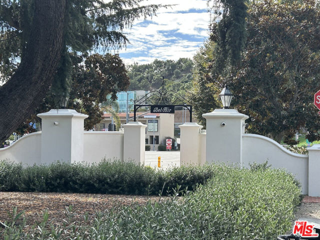 Drew Fenton | 833 Moraga Drive Los Angeles CA | MLS: 7495702