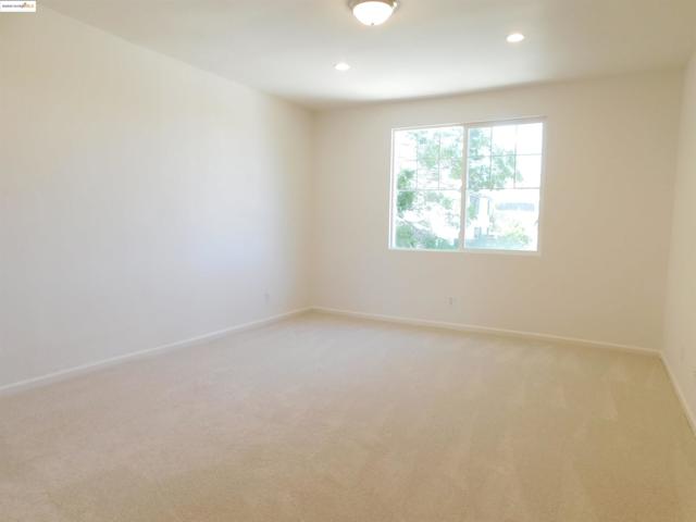 3915 Hummingbird Dr, Antioch CA: https://media.crmls.org/mediaz/28d0fe70-1e31-4193-b44d-83c8b3cbefda.jpg
