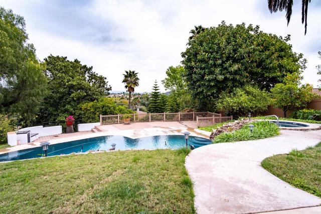 Detail Gallery Image 40 of 53 For 436 Montana Luna Ct, Escondido,  CA 92025 - 4 Beds | 2/1 Baths