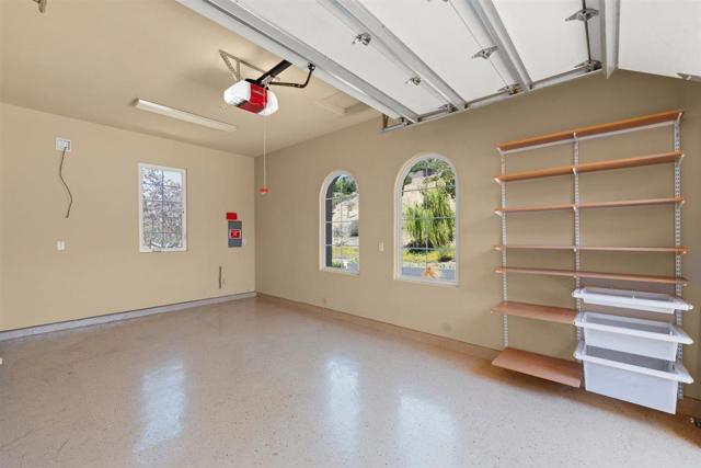 21 Bigleaf Road, Orinda CA: https://media.crmls.org/mediaz/28d1c8d2-c6ec-44f7-925b-5b12b4f7c5bb.jpg