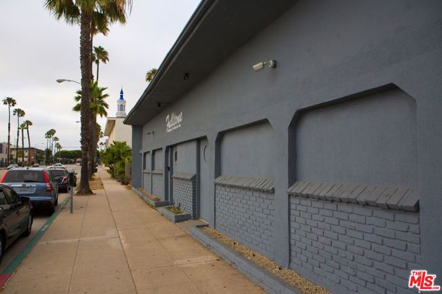 11018 Washington Boulevard photo 2