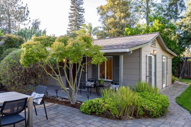 1220 Payne Drive, Los Altos CA: https://media.crmls.org/mediaz/28d2cd42-2364-487b-b2d7-220cd3a44b62.jpg