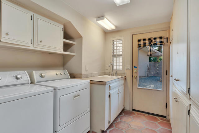 316 Pointing Rock Drive, Borrego Springs CA: https://media.crmls.org/mediaz/28d319bf-99fb-4f48-a91d-ef84167bded6.jpg