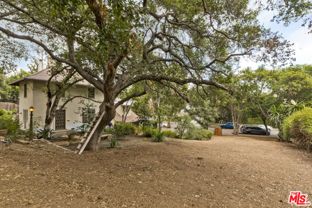 Drew Fenton | 271 Beloit Avenue Los Angeles CA | MLS: 7455926