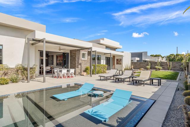 29 Topaz Court, Rancho Mirage, CA 92270