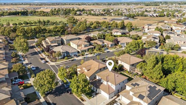 1642 Sycamore Drive, Oakley CA: https://media.crmls.org/mediaz/28d49a4d-5813-4b3c-9a16-0b851774f036.jpg