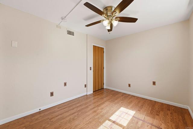 Image 19 of 25 For 1031 Country Club Drive