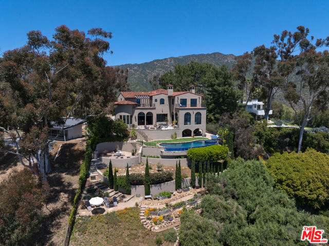 23806 Malibu Crest Drive, Malibu CA: https://media.crmls.org/mediaz/28d65dc6-8879-4a72-bf9d-75b65d485a93.jpg