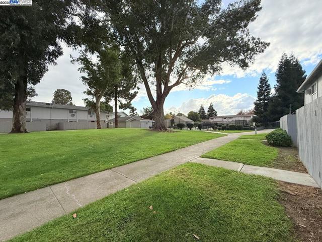 68 El Toro Ct, Fairfield CA: https://media.crmls.org/mediaz/28d69c5e-d84f-450d-b75e-a4a377201434.jpg