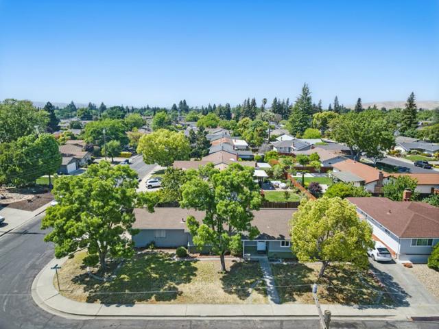 1693 Greentree Drive, Concord CA: https://media.crmls.org/mediaz/28d73e8d-a749-4c44-8675-ae739e53bac9.jpg
