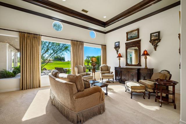 326 Loch Lomond Road, Rancho Mirage CA: https://media.crmls.org/mediaz/28d7bd49-37f8-49ee-88fb-4140e3674bfd.jpg