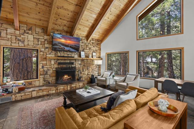 24747 Fern Valley Road, Idyllwild CA: https://media.crmls.org/mediaz/28d8385f-67e4-4c95-a889-1e667f8c9f5b.jpg