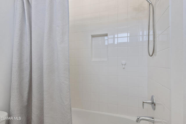 89 Jensen Court, Thousand Oaks CA: https://media.crmls.org/mediaz/28d85a37-3d8d-4aec-9b03-e8a105e7f6ba.jpg