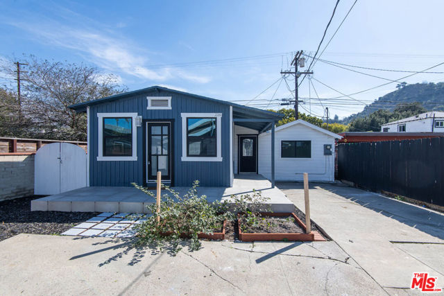 2260 Riverdale Ave, Los Angeles, CA 90031