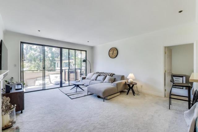 525 Almer Road, Burlingame CA: https://media.crmls.org/mediaz/28d9d369-b9df-4b64-a880-8cc793df26dd.jpg