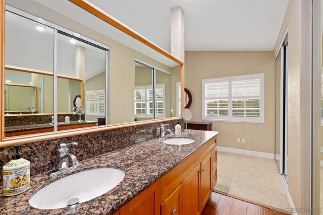 10421 Les Arbres Pl, San Diego CA: https://media.crmls.org/mediaz/28da3f7d-0bff-43a2-984d-2c5a0307c3bd.jpg
