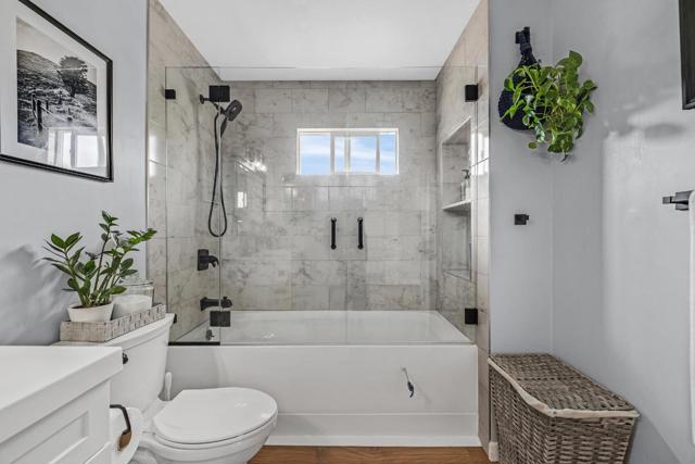 1324 Linda Mar Boulevard, Pacifica CA: https://media.crmls.org/mediaz/28da71c5-3277-46c9-9b07-dbadf50052ac.jpg