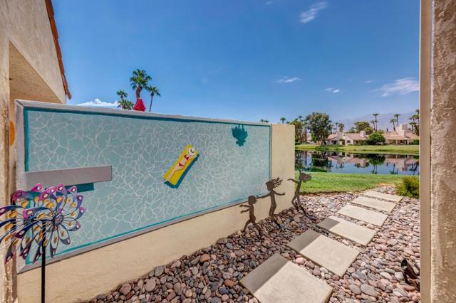 411 Forest Hills Drive, Rancho Mirage CA: https://media.crmls.org/mediaz/28dabf59-7be4-4901-9442-81e71cddfbda.jpg