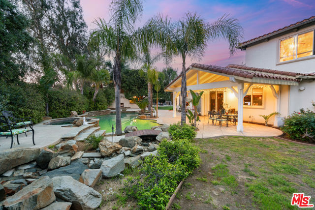 633 Noble Road, Simi Valley CA: https://media.crmls.org/mediaz/28dbbef0-b30d-46d0-9bd5-19baa0a2bfba.jpg