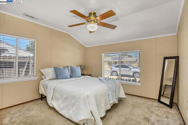 46 E Thirteenth St, Antioch CA: https://media.crmls.org/mediaz/28dbd144-aeb1-40fd-a630-6537fdb28576.jpg