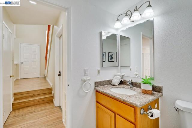 Image 49 of 58 For 4691 Rousillon Ave