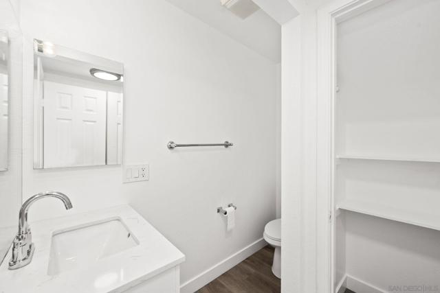 368 G st, Chula Vista CA: https://media.crmls.org/mediaz/28dc0049-71b7-4d3a-917f-ddcc854037e9.jpg