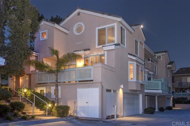 Detail Gallery Image 2 of 21 For 12914 Carmel Creek Rd #15,  San Diego,  CA 92130 - 3 Beds | 3 Baths