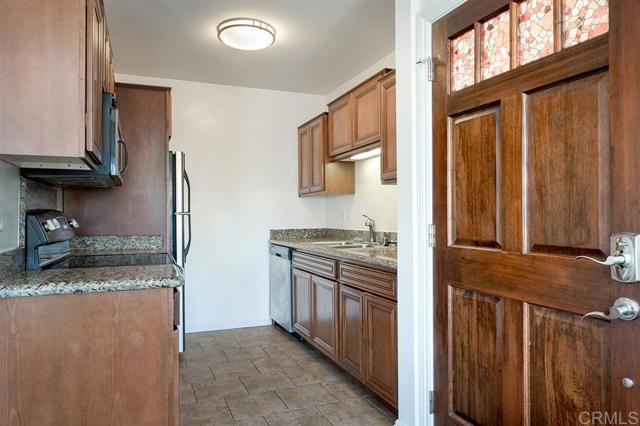 Detail Gallery Image 12 of 20 For 4093 1st Ave #5,  San Diego,  CA 92103 - 2 Beds | 2 Baths