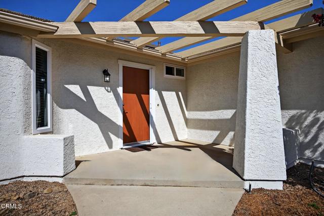 11881 Silver Spur Street, Ojai CA: https://media.crmls.org/mediaz/28def38f-132a-4ff5-8017-825ee907de5b.jpg