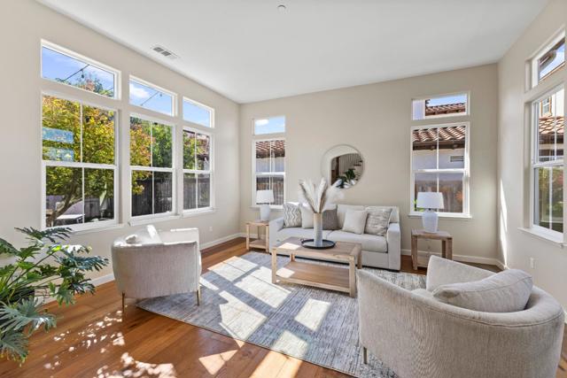 2846 Roundstone Drive, Gilroy CA: https://media.crmls.org/mediaz/28df2b3f-fc33-46b1-b7c9-22fbfcb9ec4e.jpg