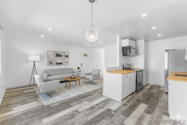 1641 Pentecost Way, San Diego CA: https://media.crmls.org/mediaz/28df6a00-5f32-4fae-9041-194253918dca.jpg