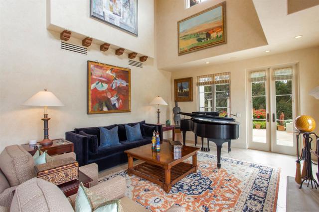 7206 Aviara Drive, Carlsbad CA: https://media.crmls.org/mediaz/28e0716b-6dc3-43cb-819a-12345c85e7a6.jpg