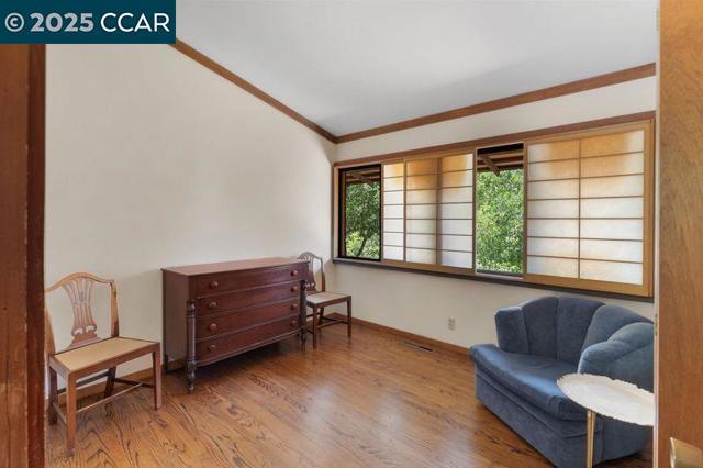 144 Castle Crest Rd, Alamo CA: https://media.crmls.org/mediaz/28e10706-11cf-4c9a-8cc5-d5973332b990.jpg