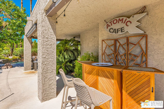 20 Kevin Lee Lane, Rancho Mirage CA: https://media.crmls.org/mediaz/28e1c2cd-ec1b-4c2b-855a-8b9fee90525d.jpg