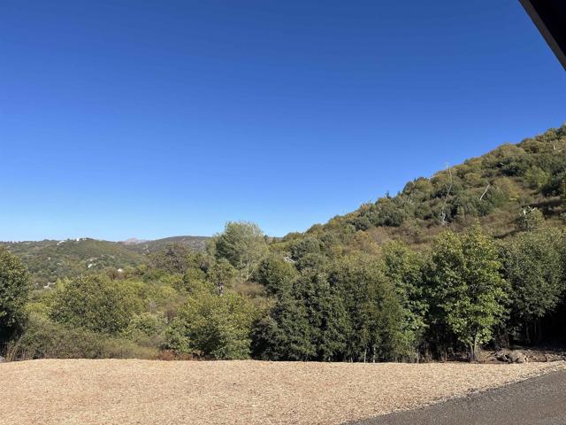 17099 Iron Springs Rd, Julian CA: https://media.crmls.org/mediaz/28e2340b-5ff0-4701-a179-e5555427d6a9.jpg