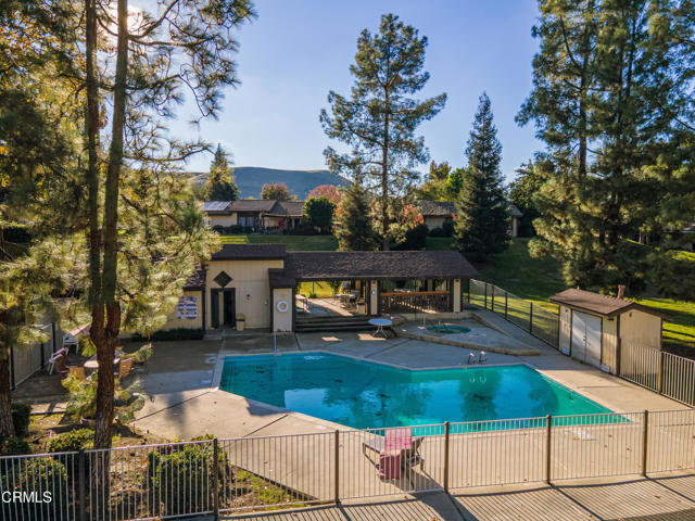 Detail Gallery Image 28 of 29 For 12320 Backdrop Ct, Bakersfield,  CA 93306 - 3 Beds | 2 Baths