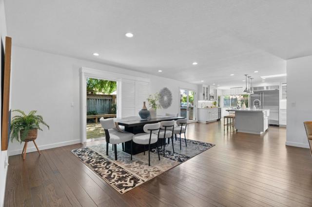 18709 Metler Court, Saratoga CA: https://media.crmls.org/mediaz/28e320c0-7f18-47c6-bd77-9529d778637f.jpg