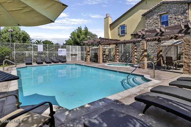 2239 Rolling River Lane, Simi Valley CA: https://media.crmls.org/mediaz/28e33ec1-c196-4c5a-b9a9-850741a7ddf0.jpg
