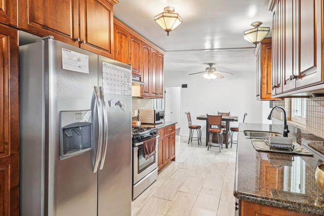 1097 Wayside Ave, El Cajon CA: https://media.crmls.org/mediaz/28e3598b-7868-41cd-9cd2-cbdb78723b21.jpg